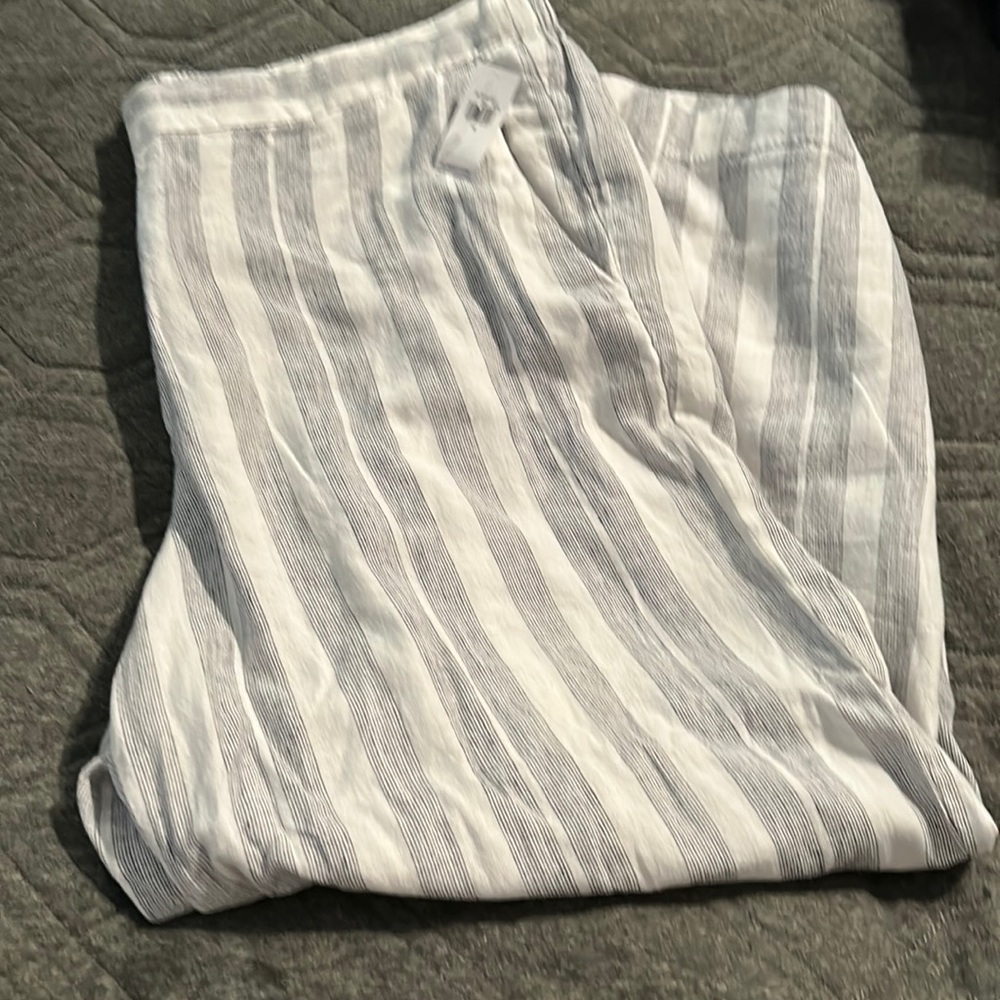 NWT old navy linen pants size 18